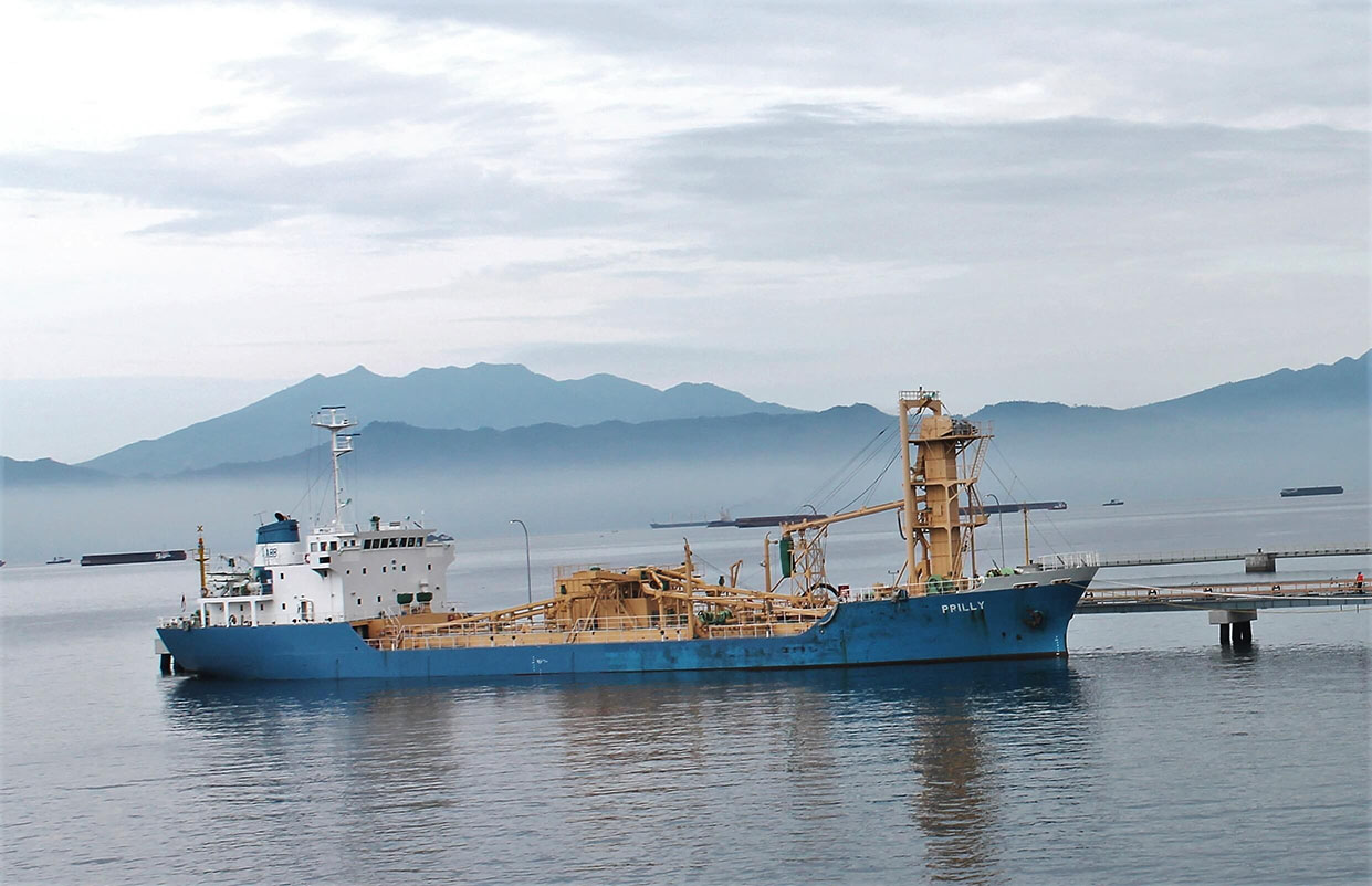 First Vessel Berthing the New Jetty